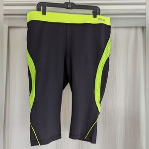 Free Ship! FILA Sport Active Capri